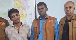 সুনামগঞ্জে হ্যান্ডকাফসহ পালিয়ে যাওয়া আসামিকে ধরলো ডিবি পুলিশ
